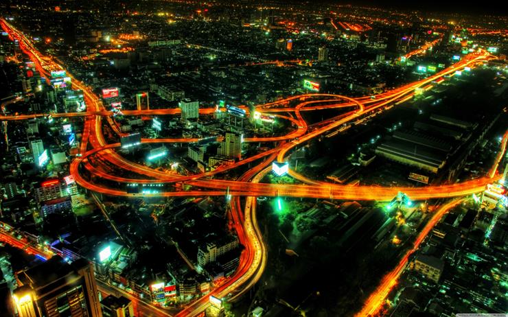 800 filmów - city_highways_night-wallpaper-3840x2400.jpg