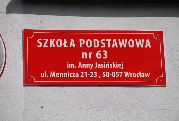 K.Żaczek 2008  V - 0008 Krasnal ŻACZEK ul. Mennicza 21-23 S.P. Nr. 63 14.jpg