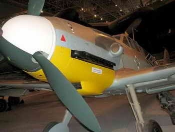 samoloty - IIwś - Messerschmitt Bf109 F-4.jpg