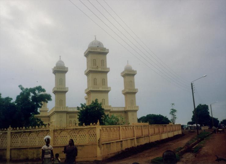 meczety - Wybrzeże Kości Słoniowej MosqueeKorhogo.jpg