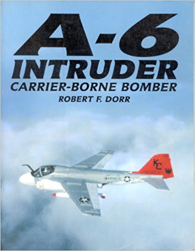 Czasopisma i książki modelarskie itp - A-6 INTRUDER CARRIER-BORNE BOMBER.jpg
