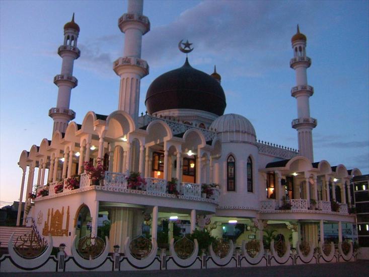 Architecture - Mosque in Paramaribo - Suriname.jpg