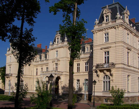Pałace polskie - Lviv_-_Palace_of_Potocki_family.jpg