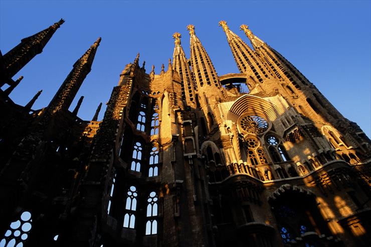 Sagrada Familia - b9032d19565a.jpg