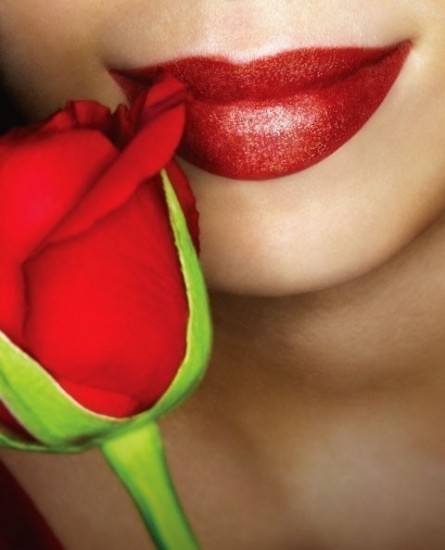 kobieta i róża - Flickr-Photo-Download1 19.jpg