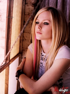 Tapety na komórke - Avril_Lavigne.jpg