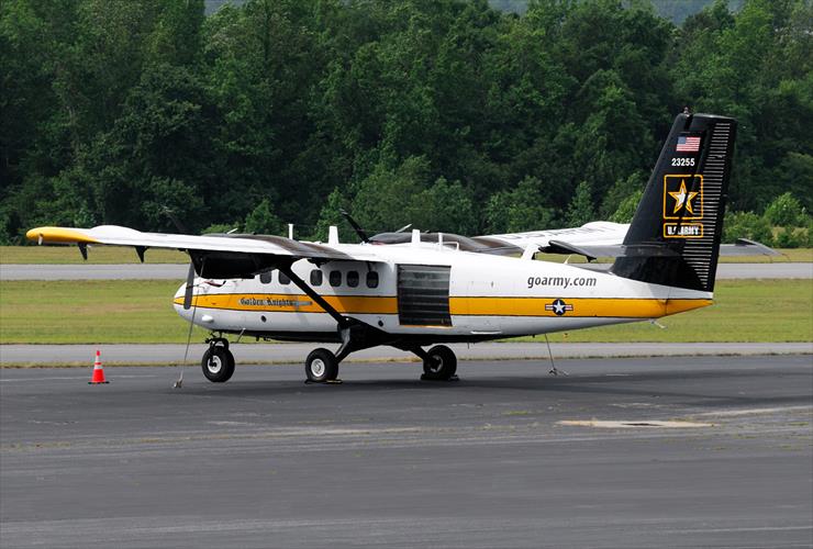 De Havilland Canada DHC-6 Twin Otter cz.2 - De-Havilland-Canada-DHC-6_2 66.jpg