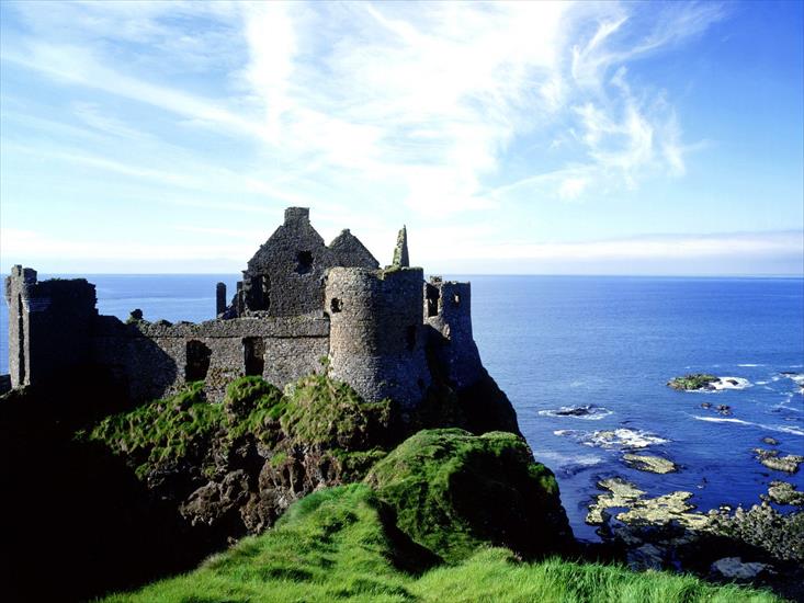 Zamki  świata - Dunluce Castle, County Antrim, Ireland.jpg