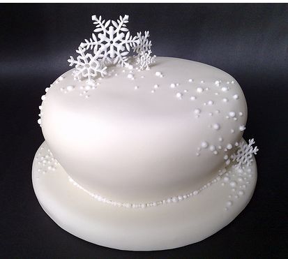 Christmas Cake - Snow flakes Christmas cake image.JPG
