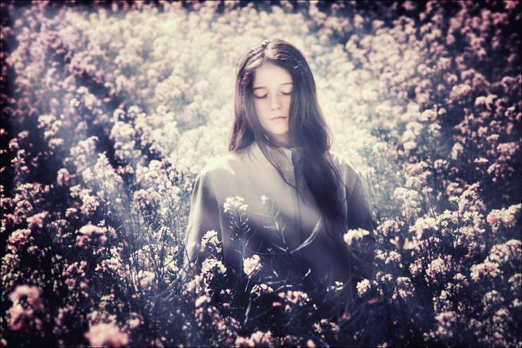 Felicia Simion - A_whisper_in_the_dark_by_iNeedChemicalX.jpg