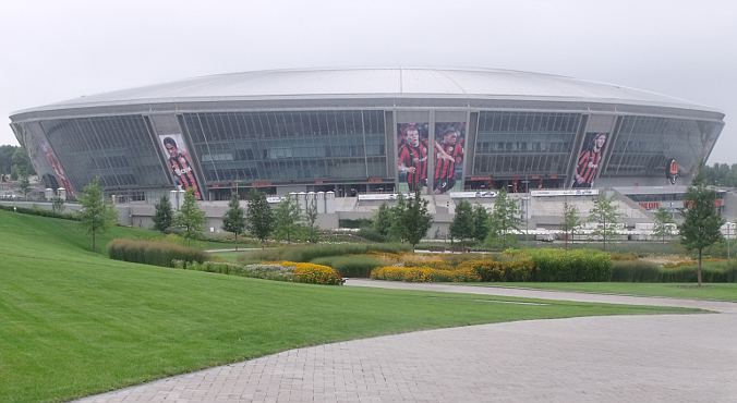 Stadiony Euro2012 - Donbass Arena w Doniecku.jpg