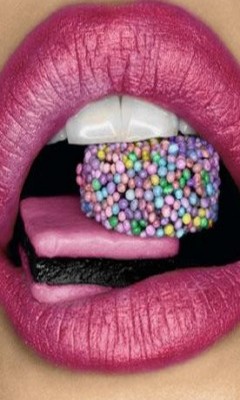 Tapety na LG KU990i - Candy_Lips.jpg