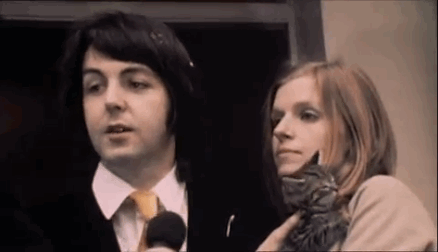 Za granicą - Paul McCartney i Linda McCartney.gif