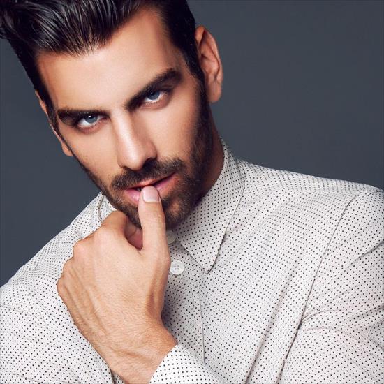 Nyle di Marco i Lacey - Nyle DiMarco Winner of Americas Next Top Model Cycle 22 0712201502  kopia.png